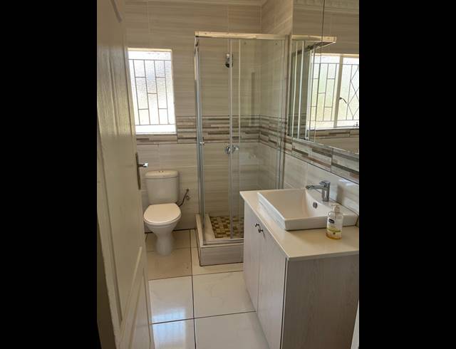 4 bed property to rent in GLENVISTA